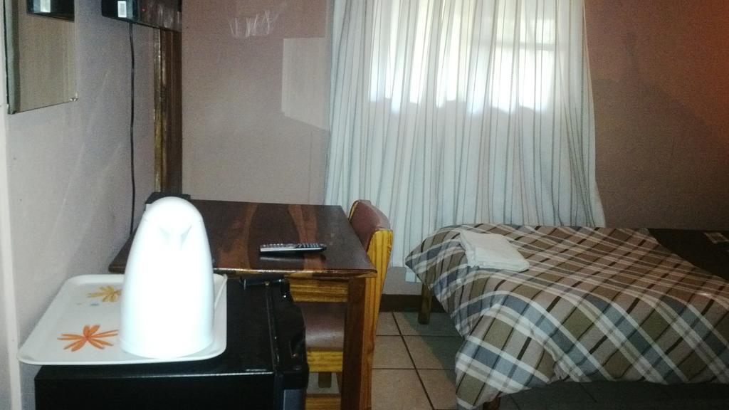 Divundu Guest House Chambre photo