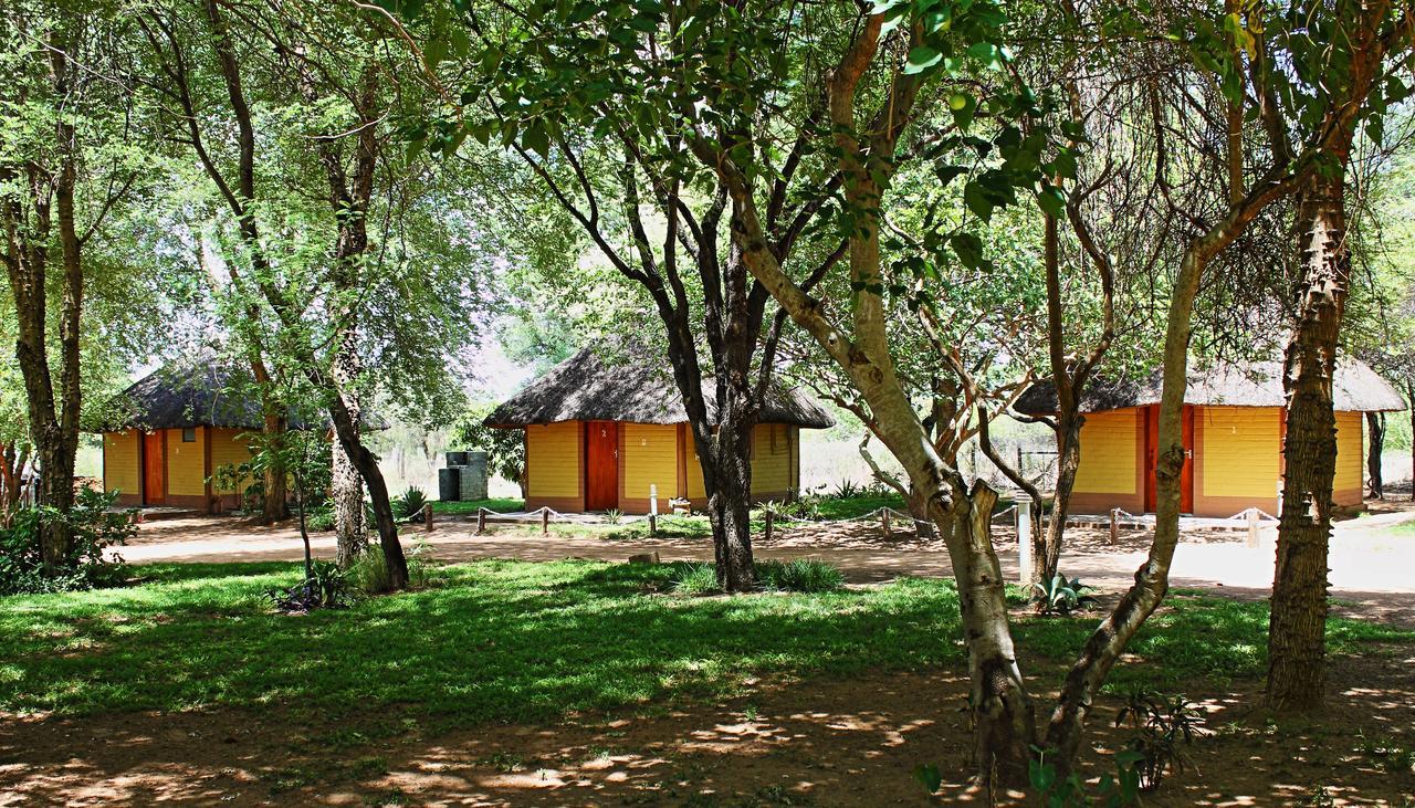 Divundu Guest House Extérieur photo